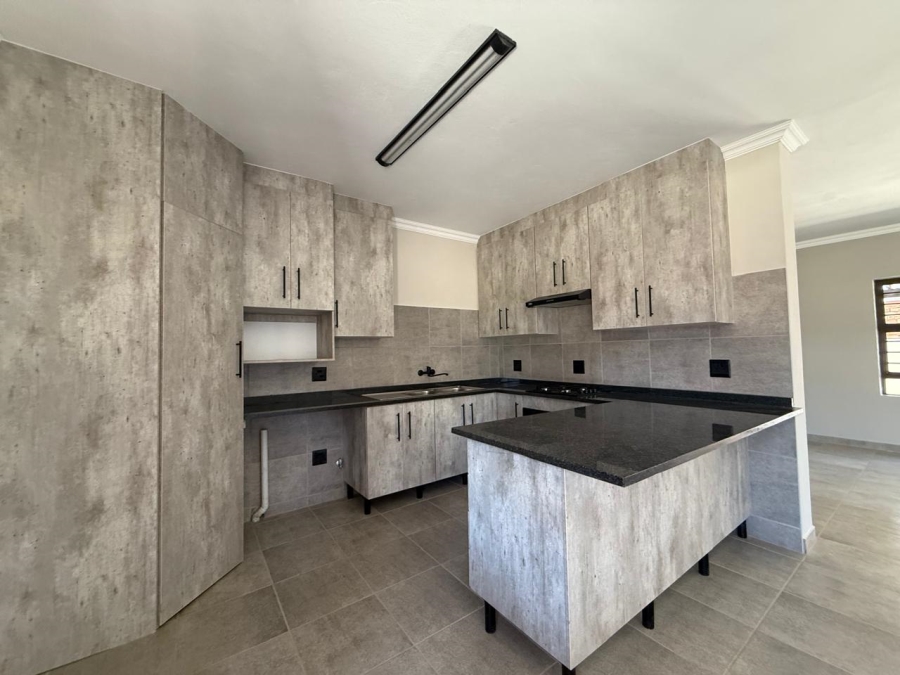 3 Bedroom Property for Sale in Waterkloof East North West